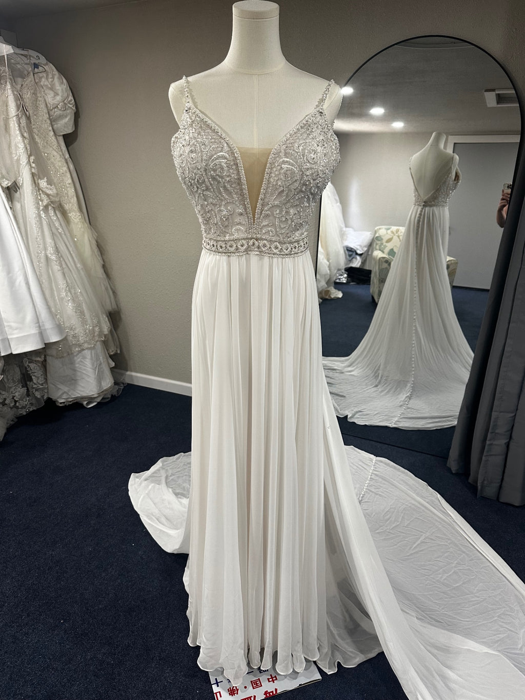Allure bridal Wedding Dress 8