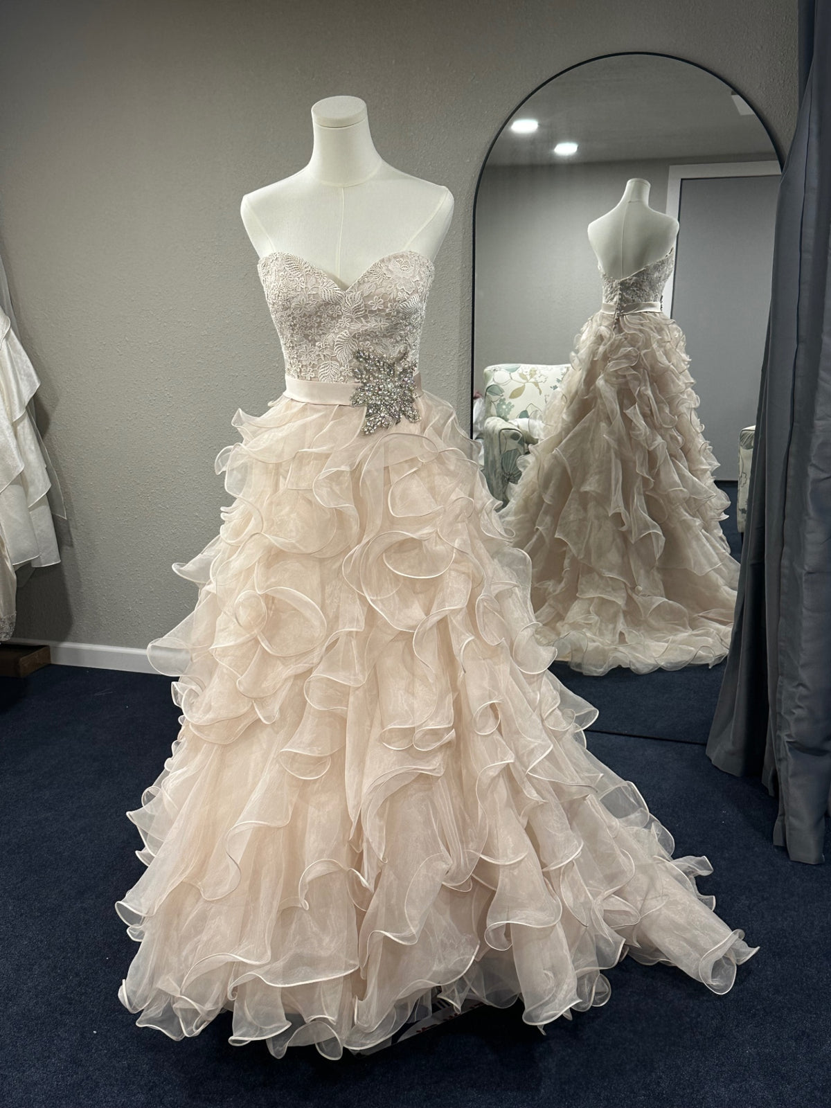 Allure bridal Wedding Dress 8 Ivory