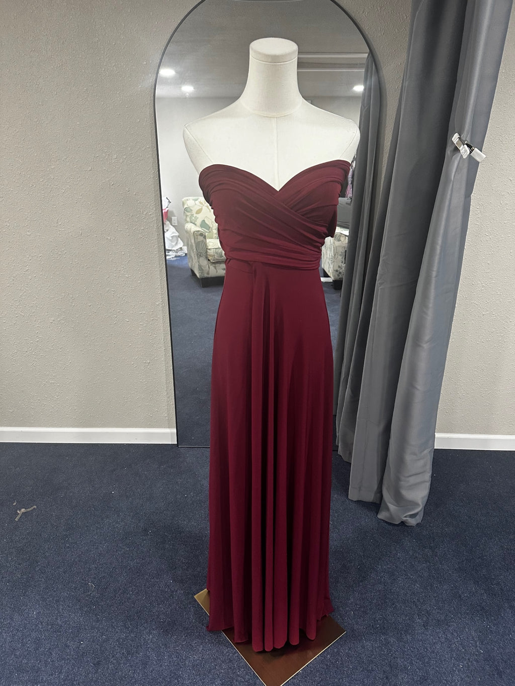 Von vonni Evening Gown One size fits all Burgundy