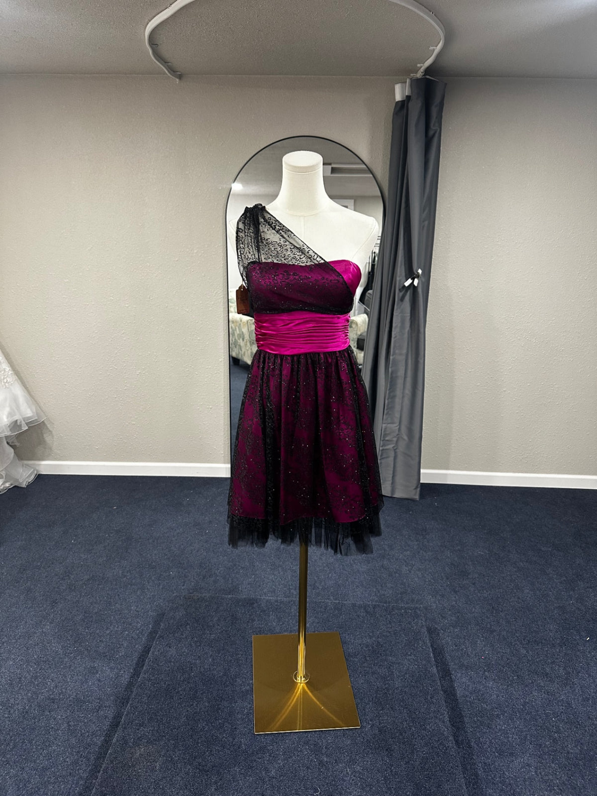 Morgan and Co Evening Gown 5/6 Fuchsia and Black