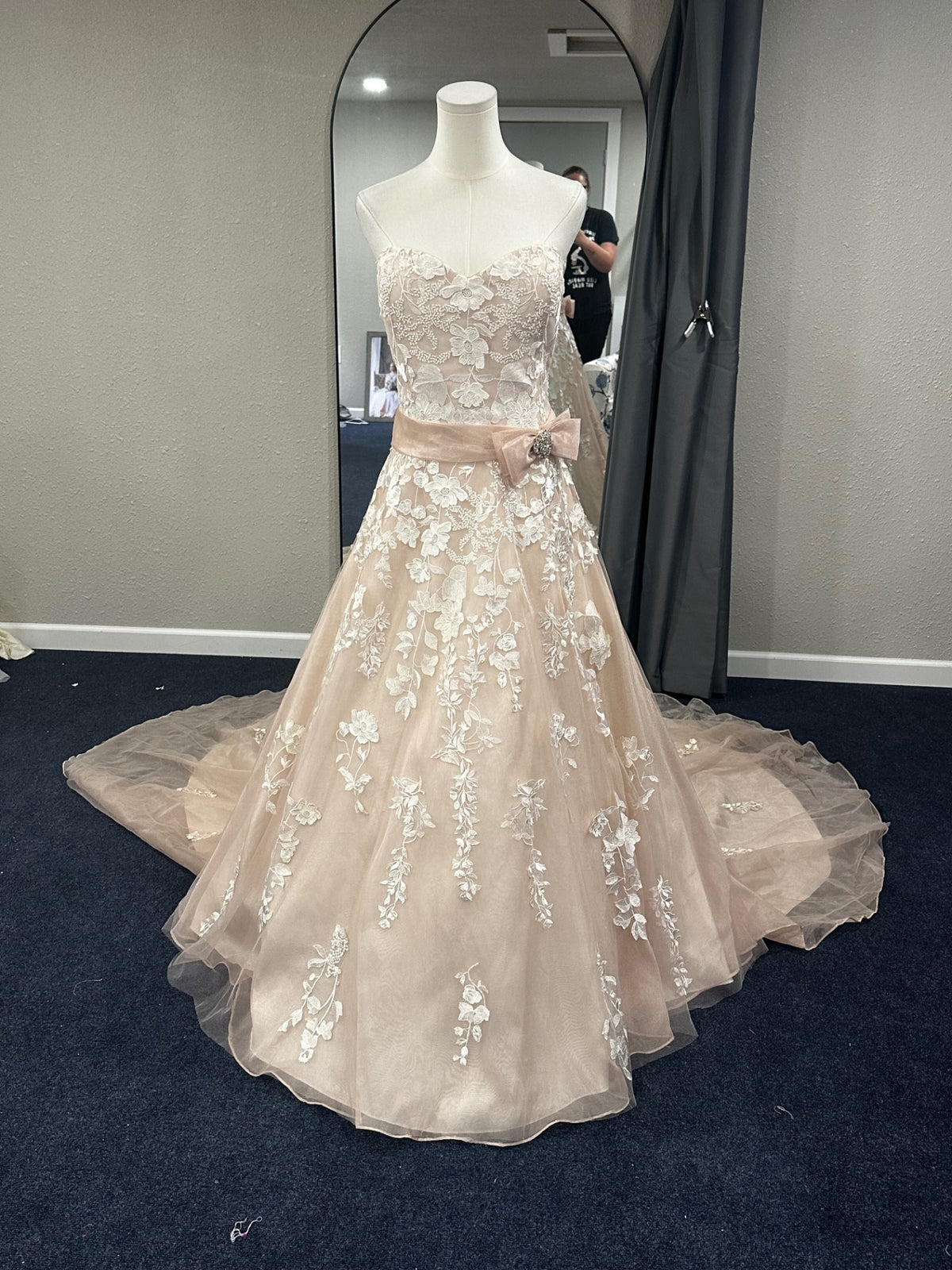 David Tutera Wedding Dress 20 Beige/Nude/ blush