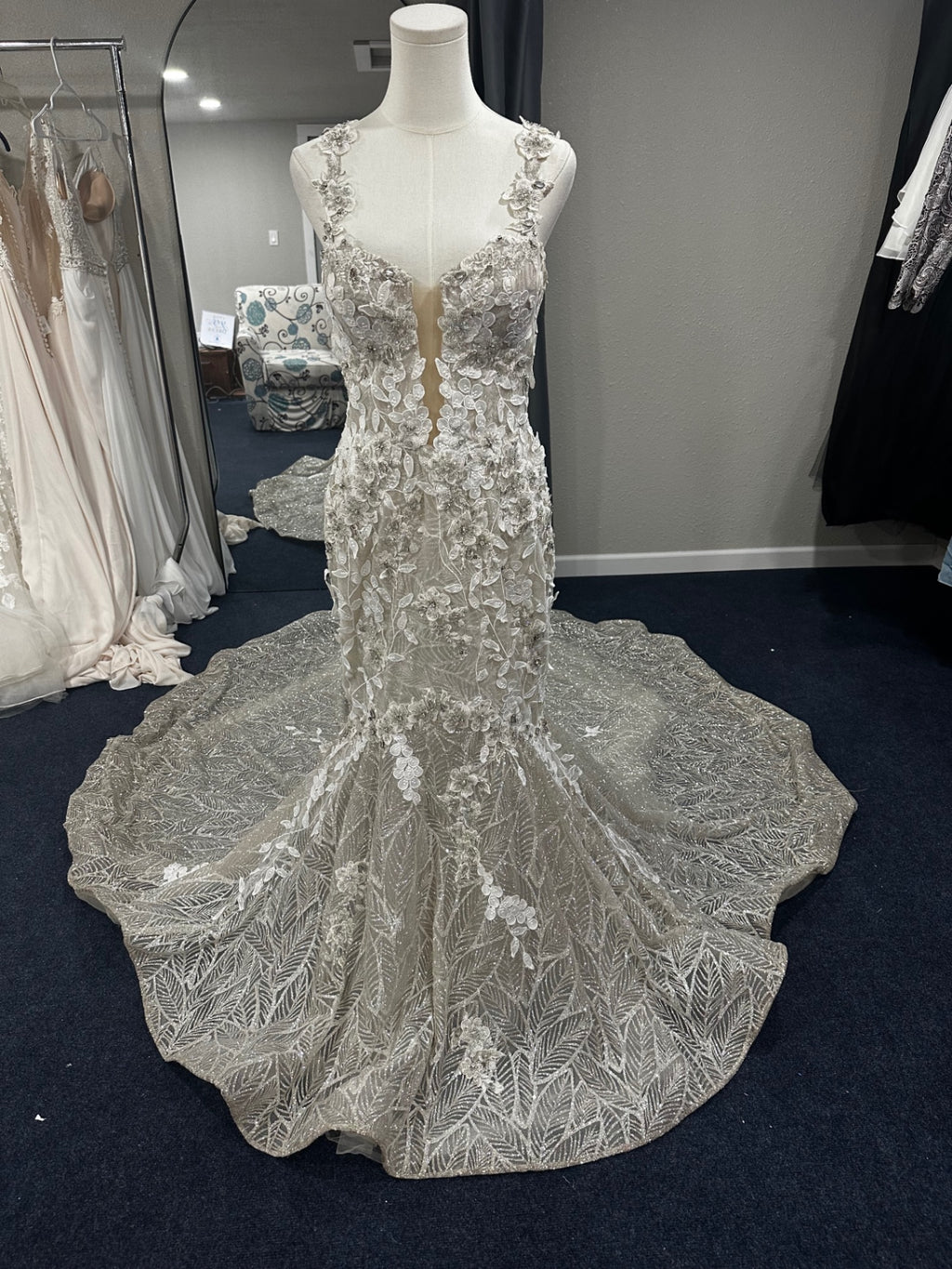 Wona Wedding Dress 10/12 Ivory/Beige