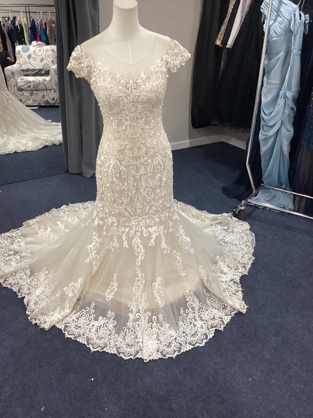Maggie Sottero 10 Ivory