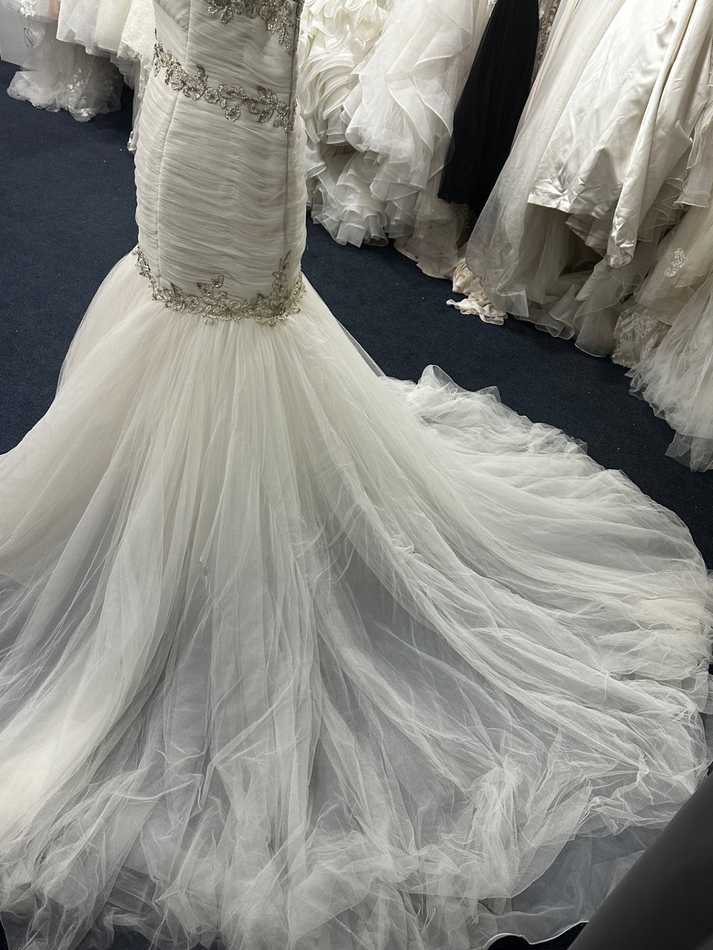 Enzoani 10 White
