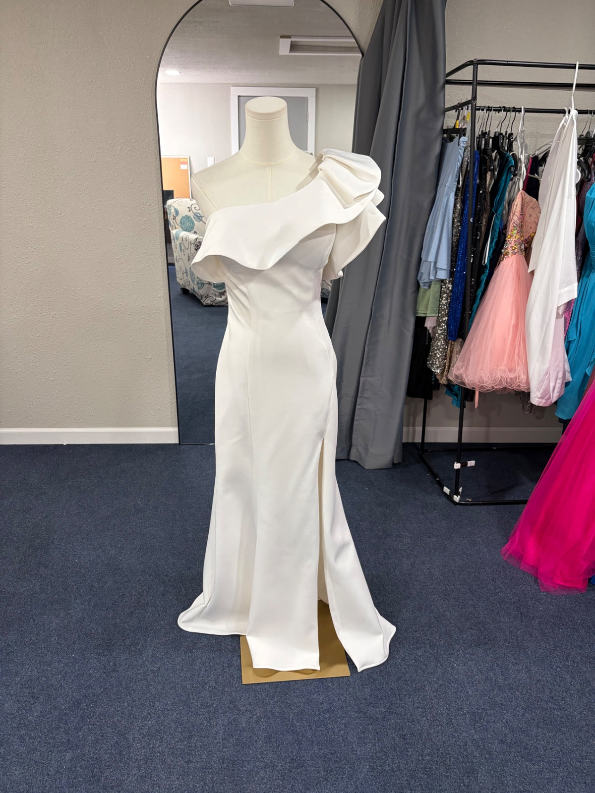 Bridals by David and Johnny Size 2 White