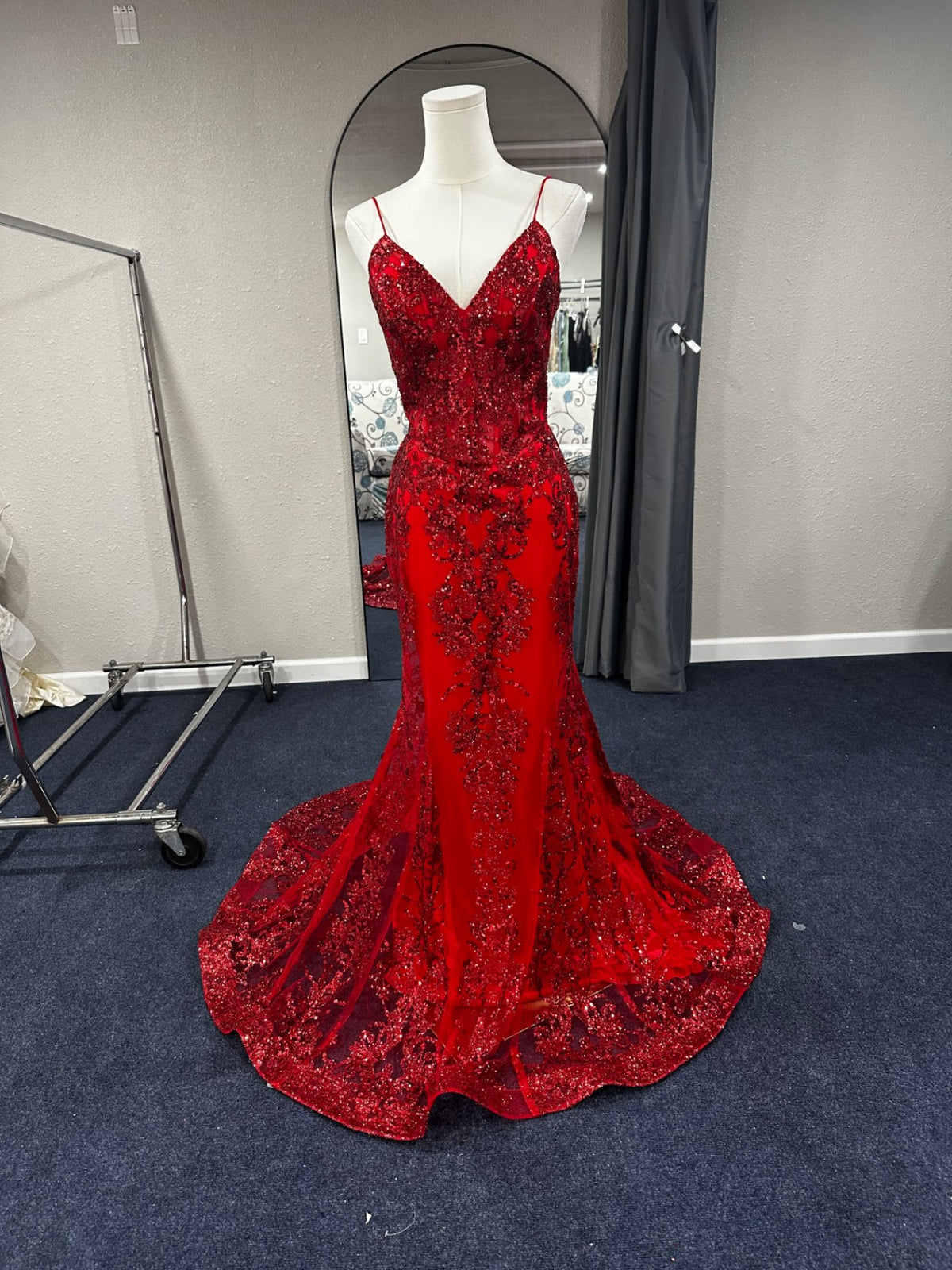 Adora Size Large Red
