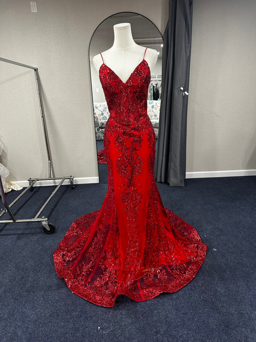 Adora Size Large Red