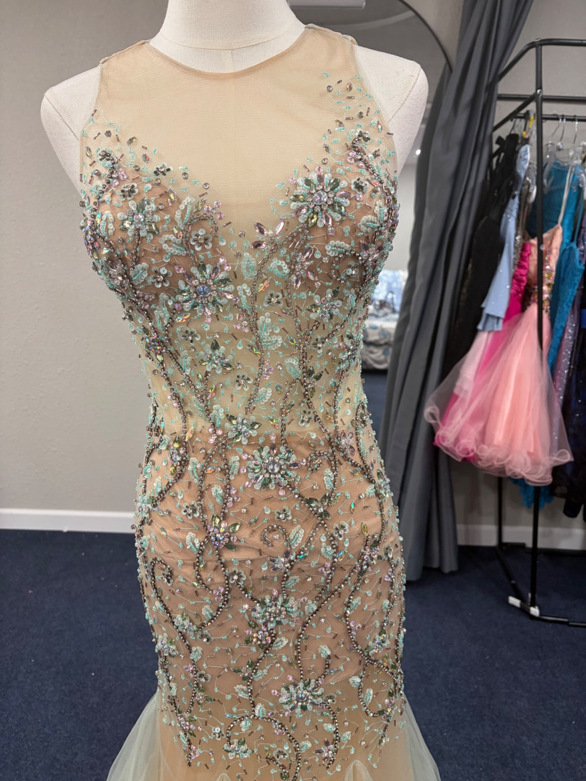 Terani couture Size 2 Beige with multicolored embroidery and rhinestones